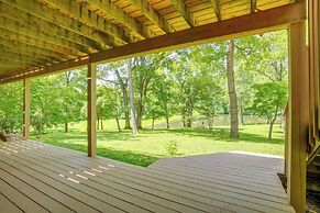 Getaway w/ Lake Views Near Wintergreen Resort!
