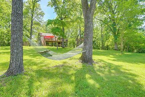 Getaway w/ Lake Views Near Wintergreen Resort!