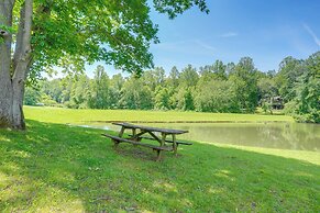 Getaway w/ Lake Views Near Wintergreen Resort!