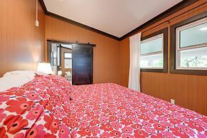 Modern 'little Bear Cottage' At Santeetlah Lake!