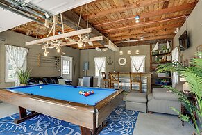 Hot Tub & Lake Access at Poconos Getaway!