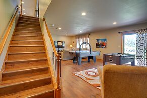 Expansive Retreat on 5 Acres in Shakopee!