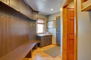 Expansive Retreat on 5 Acres in Shakopee!