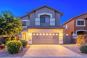 Gold Canyon Golfer's Getaway w/ Scenic Views!