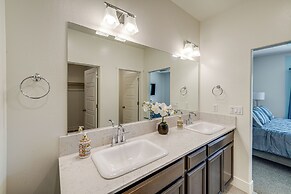 Charming Bakersfield Home w/ Yard & Patio!