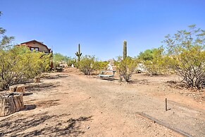 Dreamy Desert Studio w/ Deck + Pool Access!