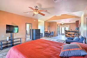 Dreamy Desert Studio w/ Deck + Pool Access!