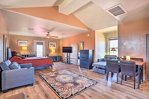 Dreamy Desert Studio w/ Deck + Pool Access!