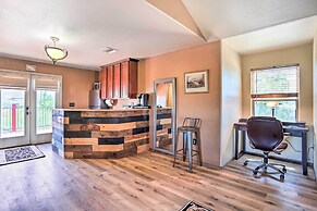 Dreamy Desert Studio w/ Deck + Pool Access!