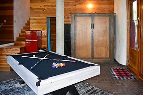 Angel Fire Cabin w/ Deck ~ 2 Mi to Ski & Hiking!