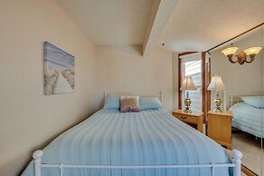 Loveland Townhome: Walkable to Lake & Park!