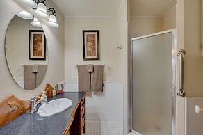 Loveland Townhome: Walkable to Lake & Park!