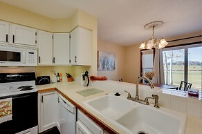 Loveland Townhome: Walkable to Lake & Park!