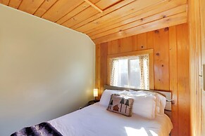 Lakeside Cabin w/ Beach ~ 14 Mi to Ski Area!