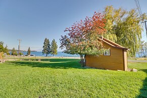 Lakeside Cabin w/ Beach ~ 14 Mi to Ski Area!