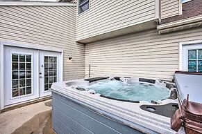 East Earl Retreat w/ Hot Tub < 4 Mi to Town!