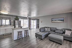 Centrally Located Gem With Laughlin Strip Views!