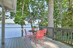 Dreamy Lake Norman Cottage w/ Panoramic Lake Views