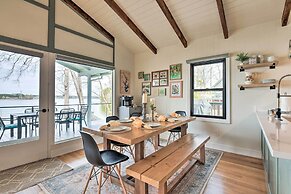 Dreamy Lake Norman Cottage w/ Panoramic Lake Views