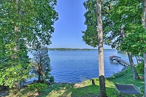Dreamy Lake Norman Cottage w/ Panoramic Lake Views