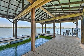 Dreamy Lake Norman Cottage w/ Panoramic Lake Views