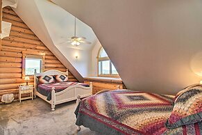 Hot Tub, Game Room & Theater: Luxe Show Low Home