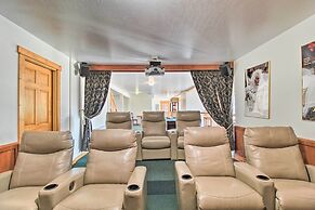 Hot Tub, Game Room & Theater: Luxe Show Low Home