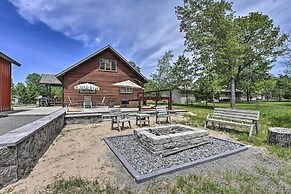 Cabin 1 Mi to Sand Valley, 1 Block to Beach