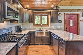 Cabin 1 Mi to Sand Valley, 1 Block to Beach