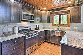 Cabin 1 Mi to Sand Valley, 1 Block to Beach