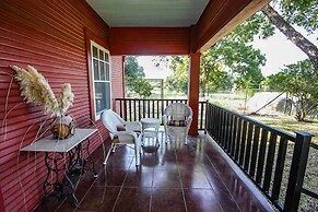 'august Schmidt' Fredericksburg Cottage w/ Hot Tub