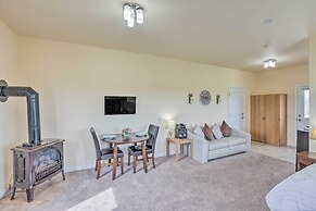 Geneva Studio, 3 Miles to Seneca Lake!