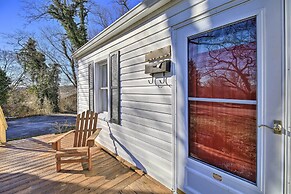 Cozy Bristol Home w/ Yard ~ 1 Mile to Downtown!