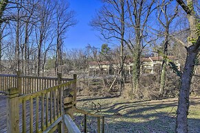 Cozy Bristol Home w/ Yard ~ 1 Mile to Downtown!