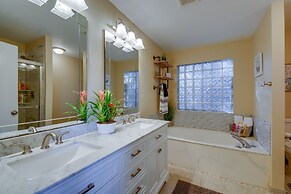 5 Mi to Dtwn Prescott: Home w/ Deck & Mtn Views