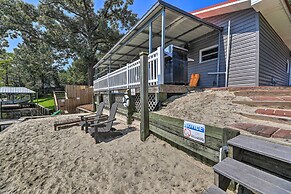 'the Grey Goose': Waterfront Home With Beach