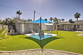 2 Mi to Dtwn Phoenix: Cottage w/ Private Yard!