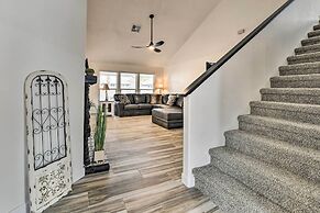 Updated Gilbert Home w/ Pool, Outdoor Dining Area