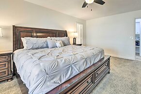 Updated Gilbert Home w/ Pool, Outdoor Dining Area