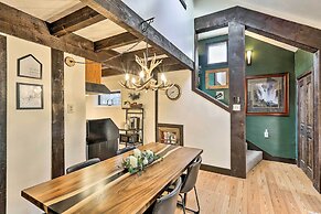 Woodsy Flagstaff Hideaway w/ Deck + Sunroom!