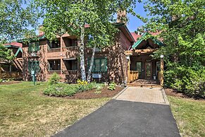 Resort Condo w/ Lake + Pool ~ 5 Mi to Flume Gorge!