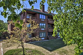 Resort Condo w/ Lake + Pool ~ 5 Mi to Flume Gorge!