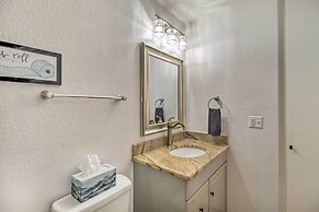 Cozy Pinetop Retreat w/ Yard & Heated Gazebo!