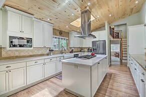 Cozy Pinetop Retreat w/ Yard & Heated Gazebo!