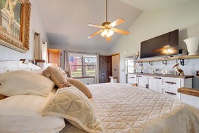 Incredible Log Home: 1 Mile From Lake Tenkiller