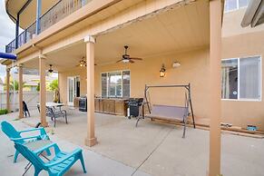 Luxe Atwater Home w/ Patio: 10 Mi to Yosemite Lake