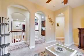 Luxe Atwater Home w/ Patio: 10 Mi to Yosemite Lake