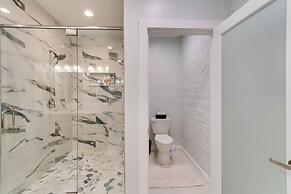 Walk to Downtown: Cozy Lenoir Apartment!