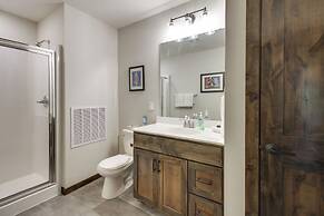 Gull Lake Resort Escape: Pool & Snowmobile Trails