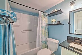 Corpus Christi Escape: Pool & Direct Beach Access!